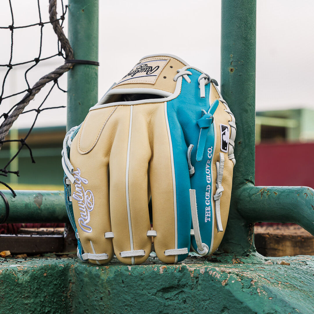 Exclusive Heart of the Hide 11.5-inch Infield Glove Right Hand Throw - Rawlings