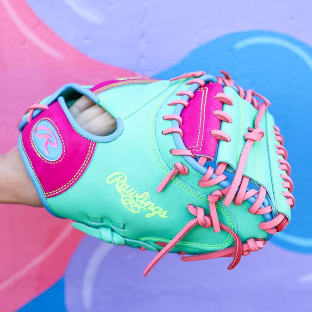 Rawlings Heart of the Hide ColorSync 10 34 in Catcher's Mitt Right Hand Throw - Rawlings