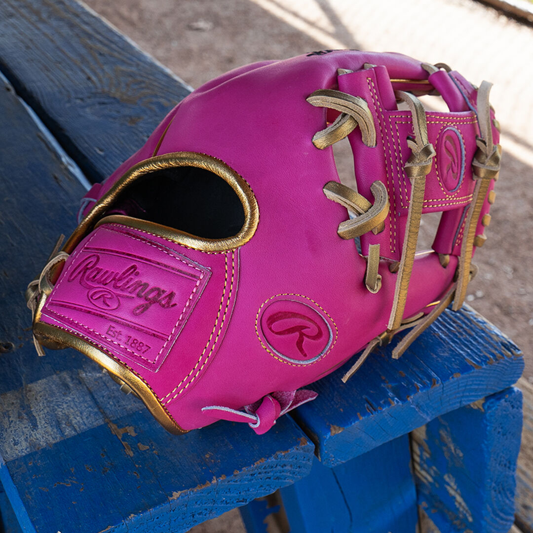 Exclusive 11.5-Inch R2G Heart of the Hide Berry Infield Glove Right Hand Throw - Rawlings