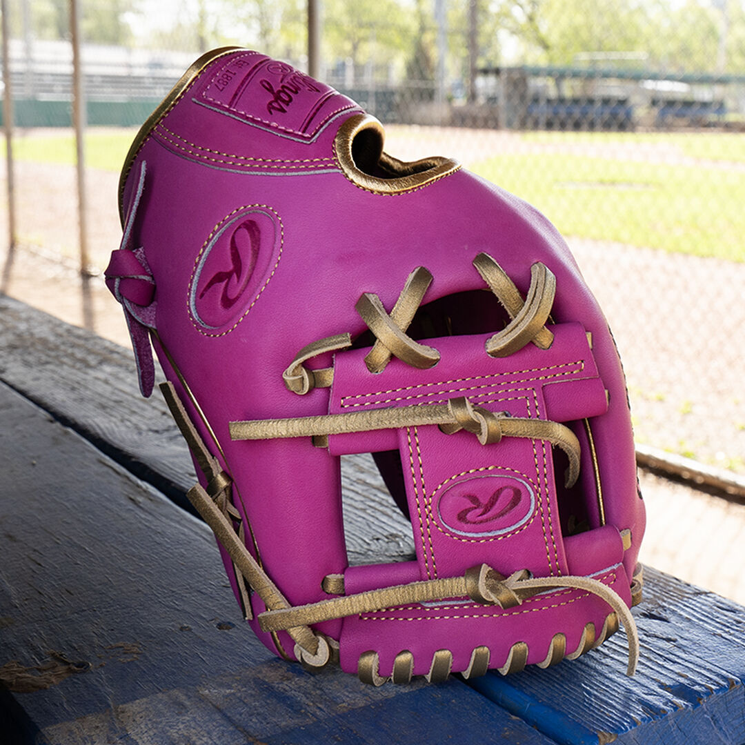 Exclusive 11.5-Inch R2G Heart of the Hide Berry Infield Glove Right Hand Throw - Rawlings