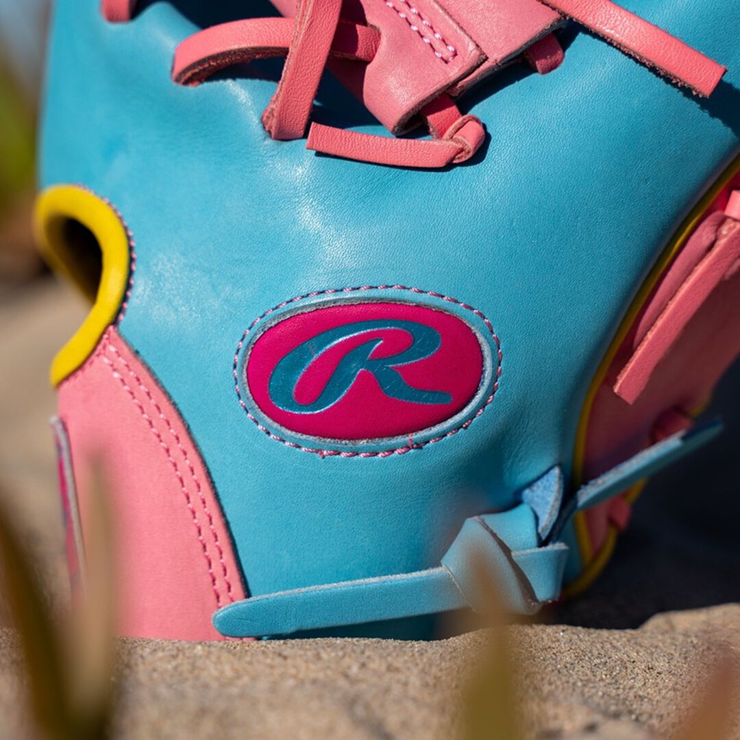Rawlings Heart of the Hide Spring Break 11.5 Inch Infield Glove Right Hand Throw - Rawlings