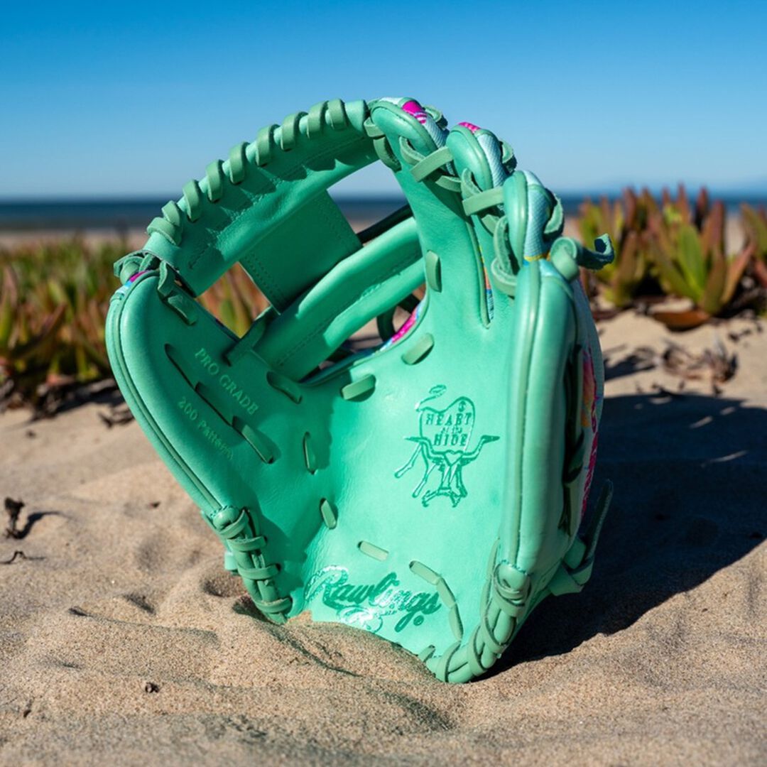 Rawlings Heart of the Hide Spring Break 11.5 Inch Infield Glove Right Hand Throw - Rawlings