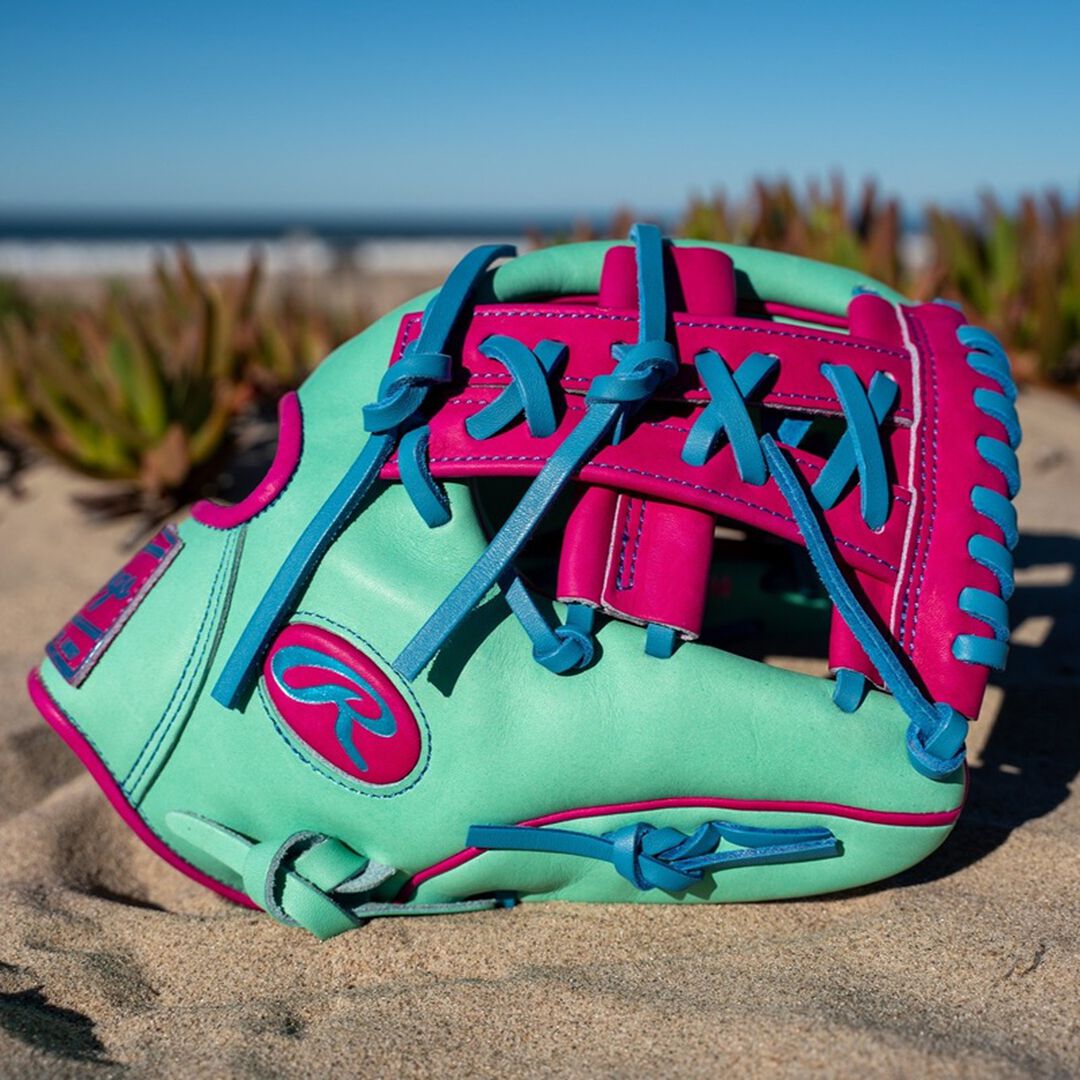 Rawlings Heart of the Hide Spring Break 11.5 Inch Infield Glove Right Hand Throw - Rawlings