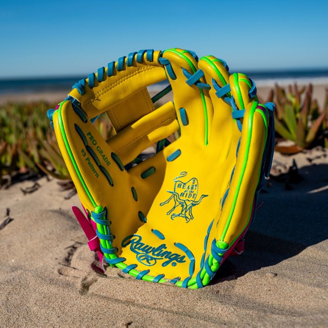 Rawlings Heart of the Hide Spring Break 11.5 Inch Infield Glove Right Hand Throw - Rawlings