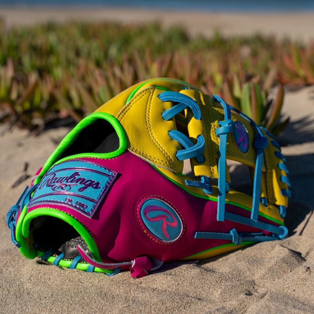 Rawlings Heart of the Hide Spring Break 11.5 Inch Infield Glove Right Hand Throw - Rawlings