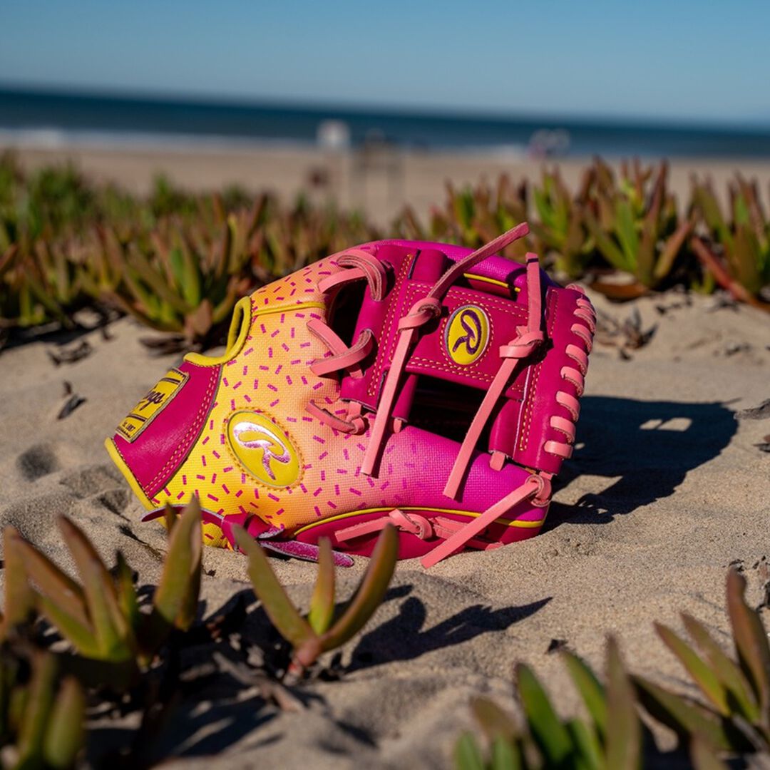Rawlings Heart of the Hide Spring Break 11.5 Inch Infield Glove Right Hand Throw - Rawlings