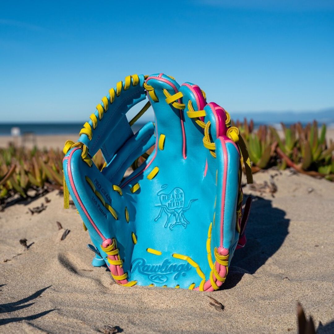 Rawlings Heart of the Hide Spring Break 11.5 Inch Infield Glove Right Hand Throw - Rawlings