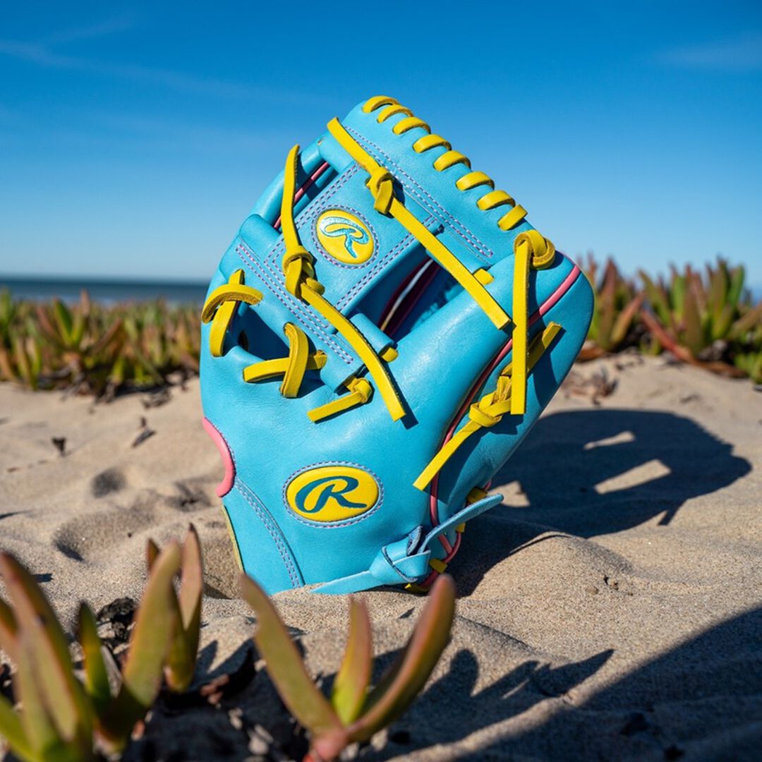 Rawlings Heart of the Hide Spring Break 11.5 Inch Infield Glove Right Hand Throw - Rawlings