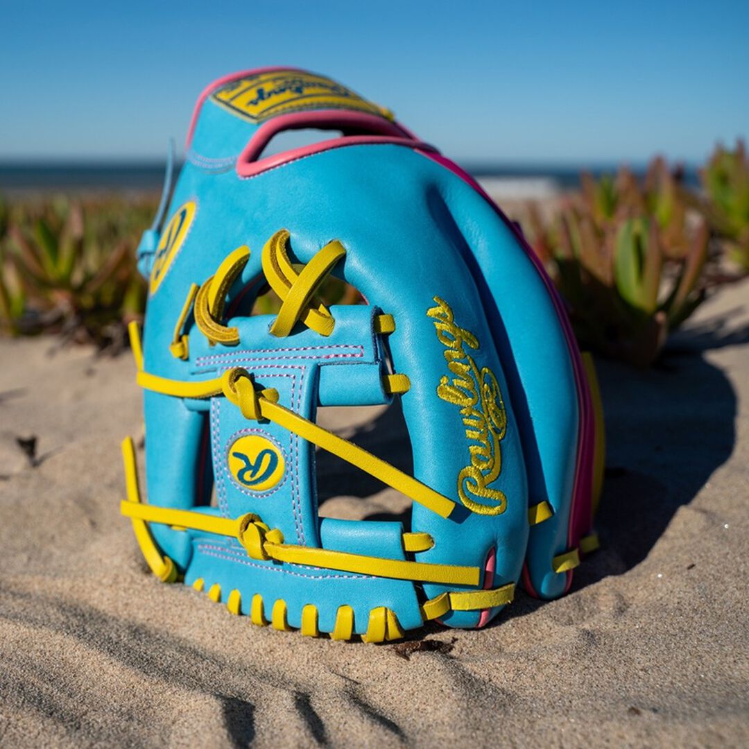 Rawlings Heart of the Hide Spring Break 11.5 Inch Infield Glove Right Hand Throw - Rawlings