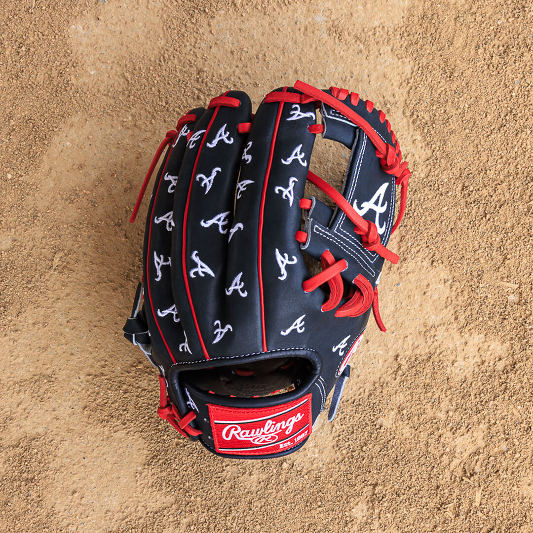 Atlanta Braves Heart of the Hide 11.75-Inch Infield Glove - Rawlings