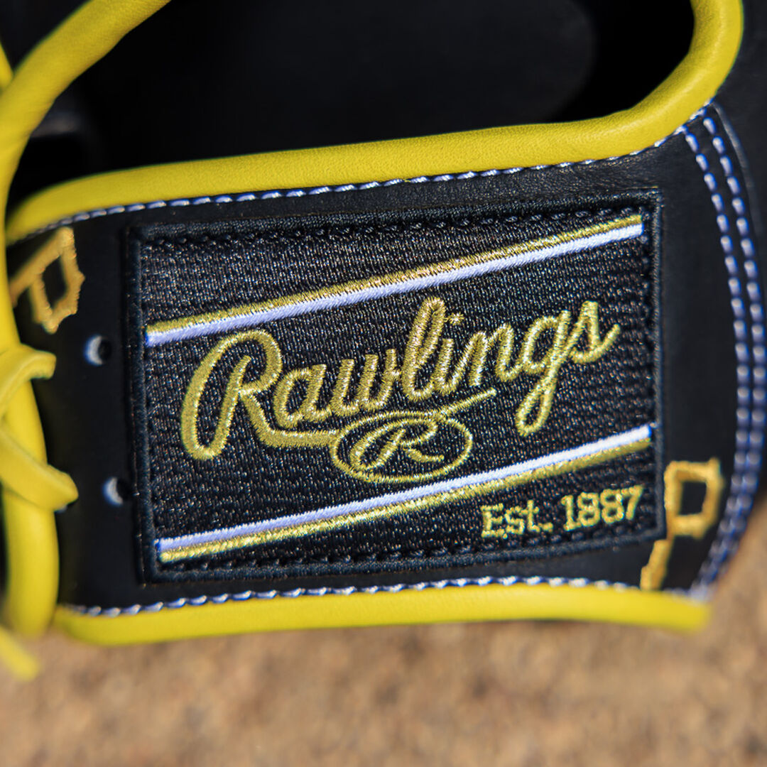 Pittsburgh Pirates Heart of the Hide 11.75-Inch Infield Glove - Rawlings