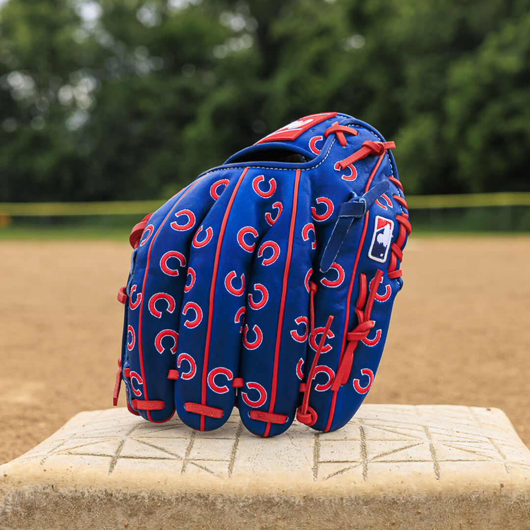 Chicago Cubs Heart of the Hide 11.75-Inch Infield Glove - Rawlings