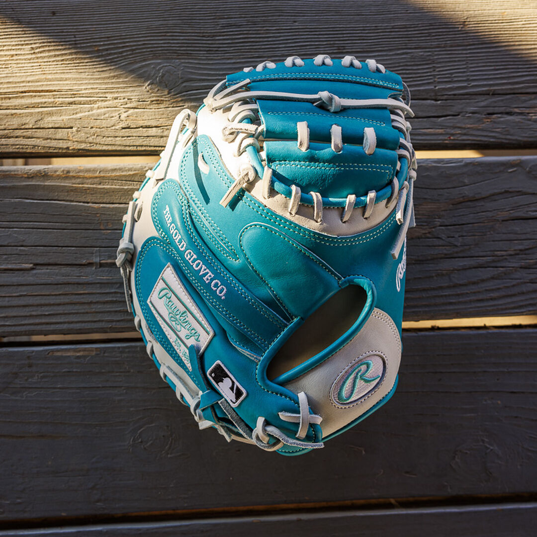 Exclusive 33-inch Rawlings R2G Heart of the Hide Catcher's Mitt - Rawlings