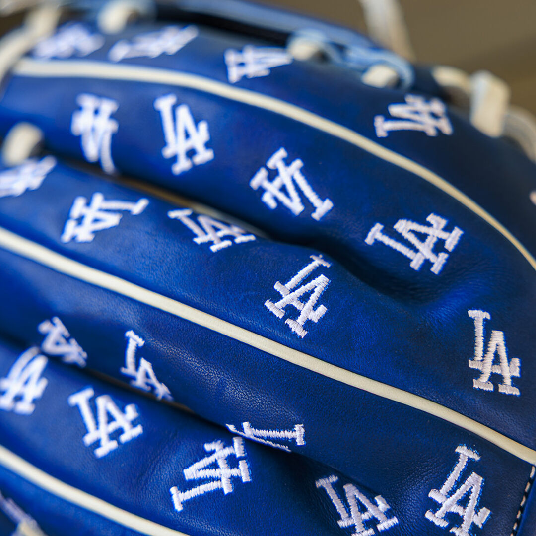 Los Angeles Dodgers Heart of the Hide 11.75-Inch Infield Glove - Rawlings