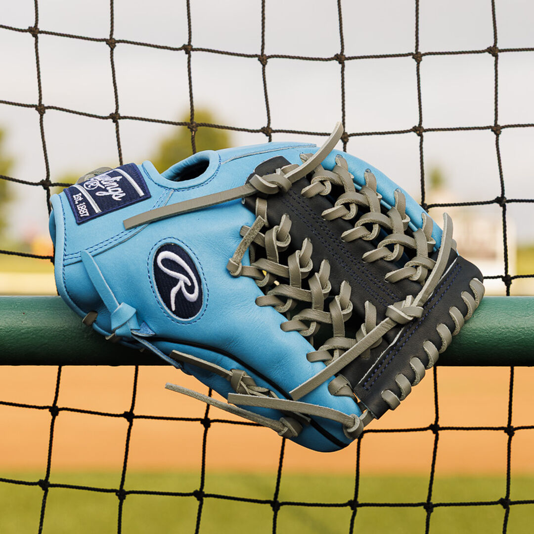 Exclusive Heart of the Hide ContoUR Fit Infield/Pitcher's Glove Right Hand Throw - Rawlings