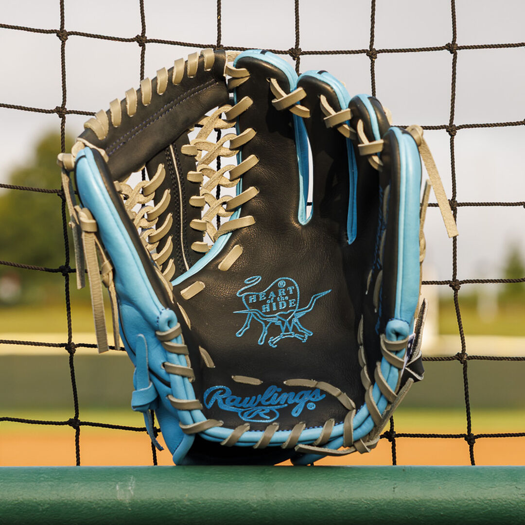Exclusive Heart of the Hide ContoUR Fit Infield/Pitcher's Glove Right Hand Throw - Rawlings