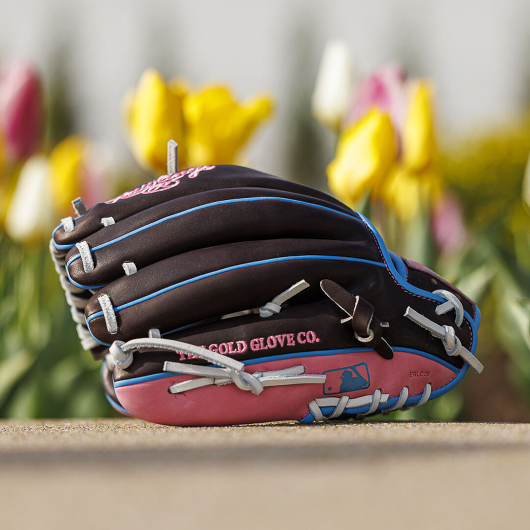 Exclusive Rabbit Heart of the Hide 11.75" Infield Glove Right Hand Throw - Rawlings