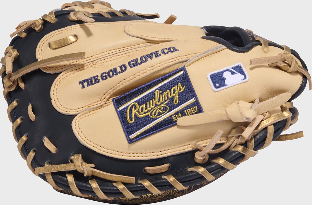 Exclusive Heart of the Hide 33.5-Inch Catcher's Mitt Right Hand Throw - Rawlings