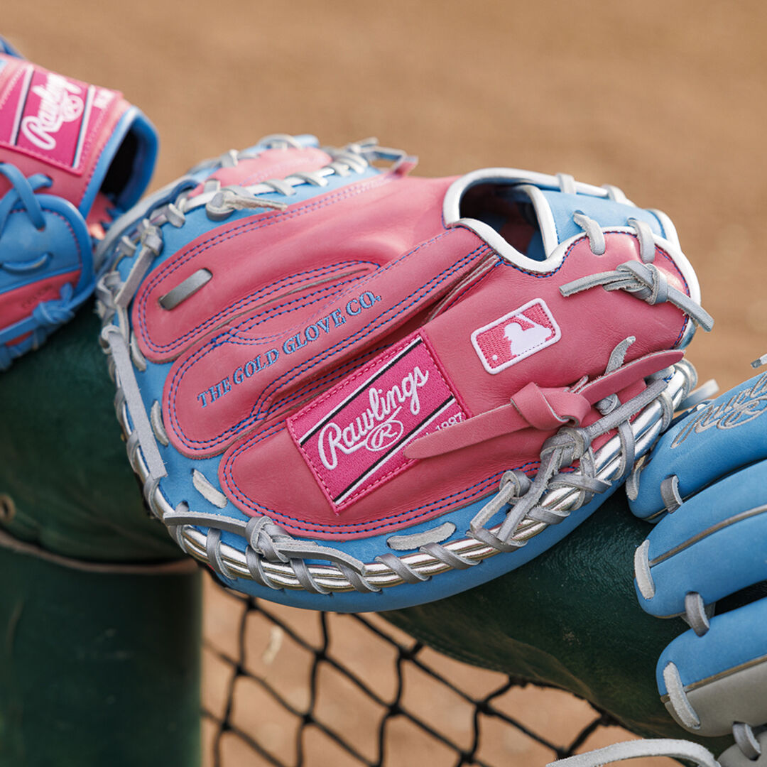 Exclusive Heart of the Hide 32.5" Catcher's Mitt Right Hand Throw - Rawlings