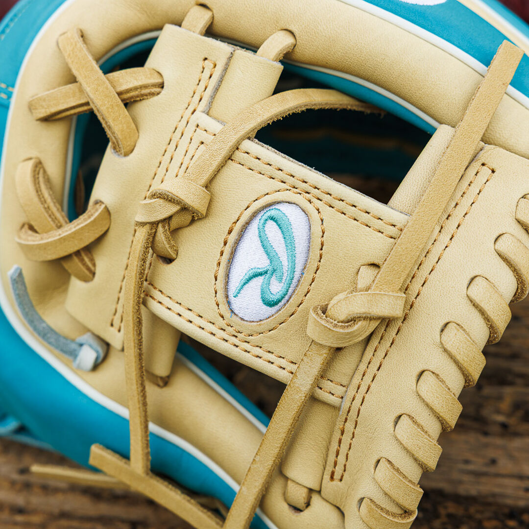 Exclusive Heart of the Hide 11.5" Infield Baseball Glove Right Hand Throw - Rawlings