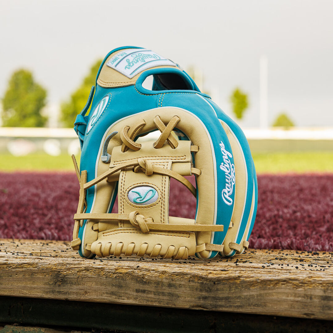 Exclusive Heart of the Hide 11.5" Infield Baseball Glove Right Hand Throw - Rawlings