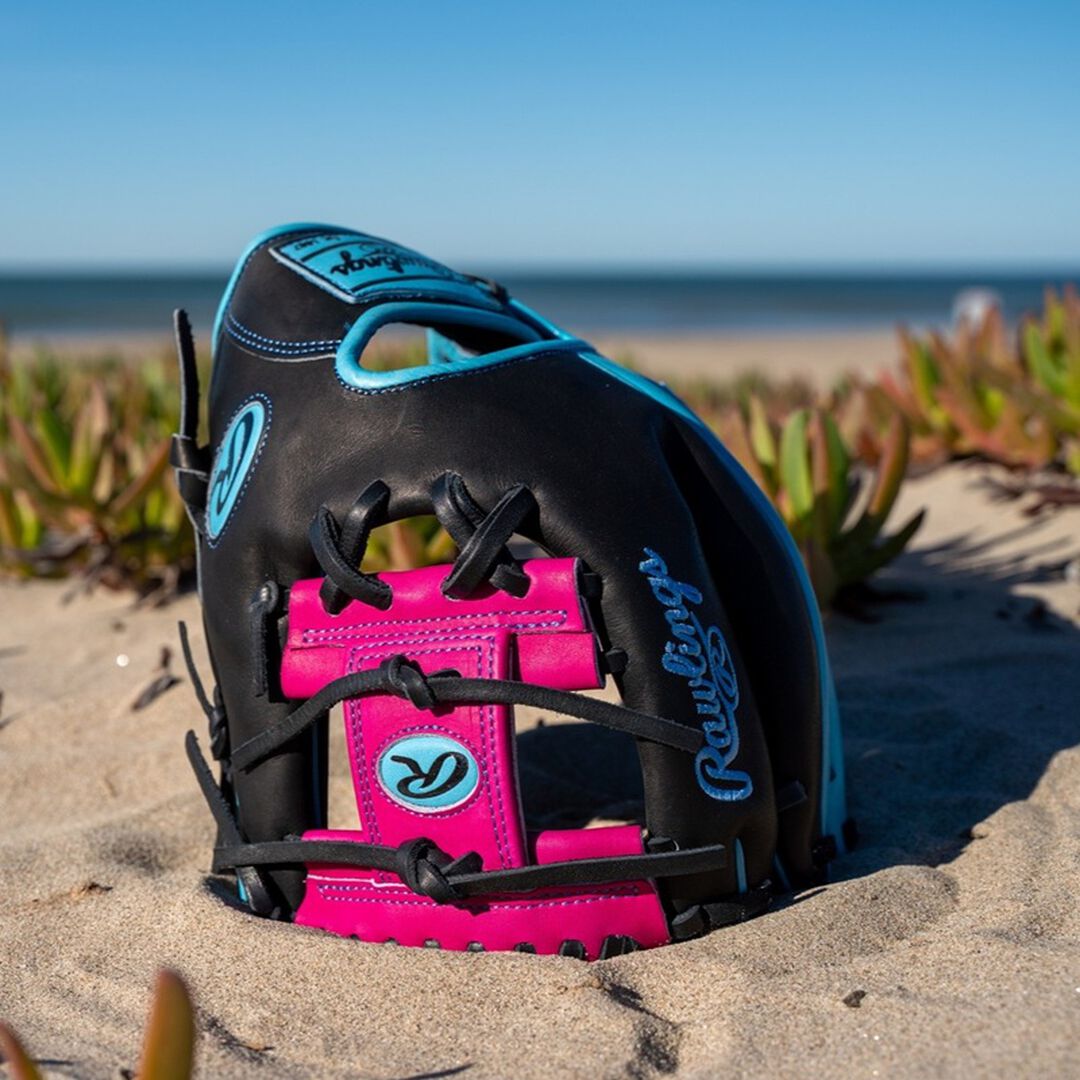 Rawlings Heart of the Hide Spring Break 11.5 Inch Infield Glove Right Hand Throw - Rawlings