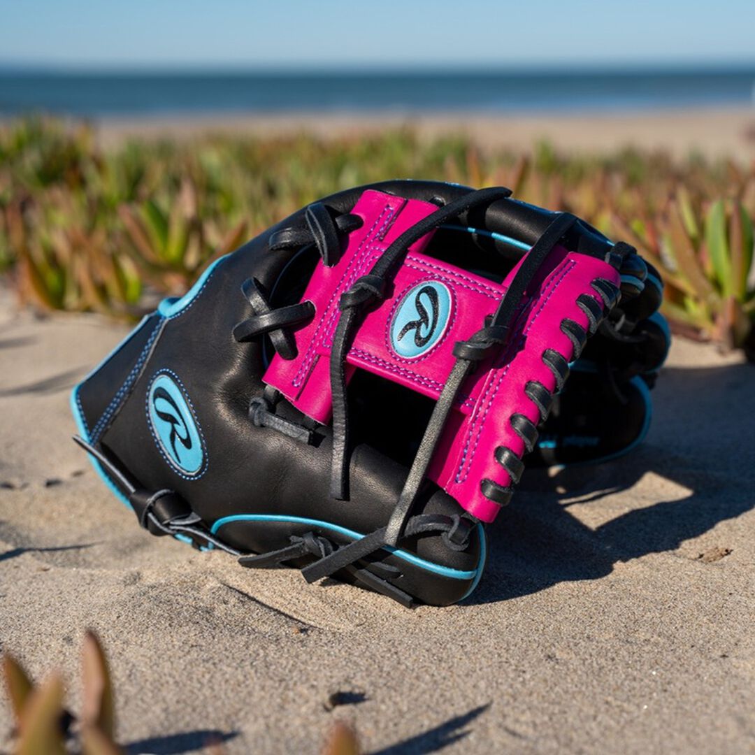 Rawlings Heart of the Hide Spring Break 11.5 Inch Infield Glove Right Hand Throw - Rawlings