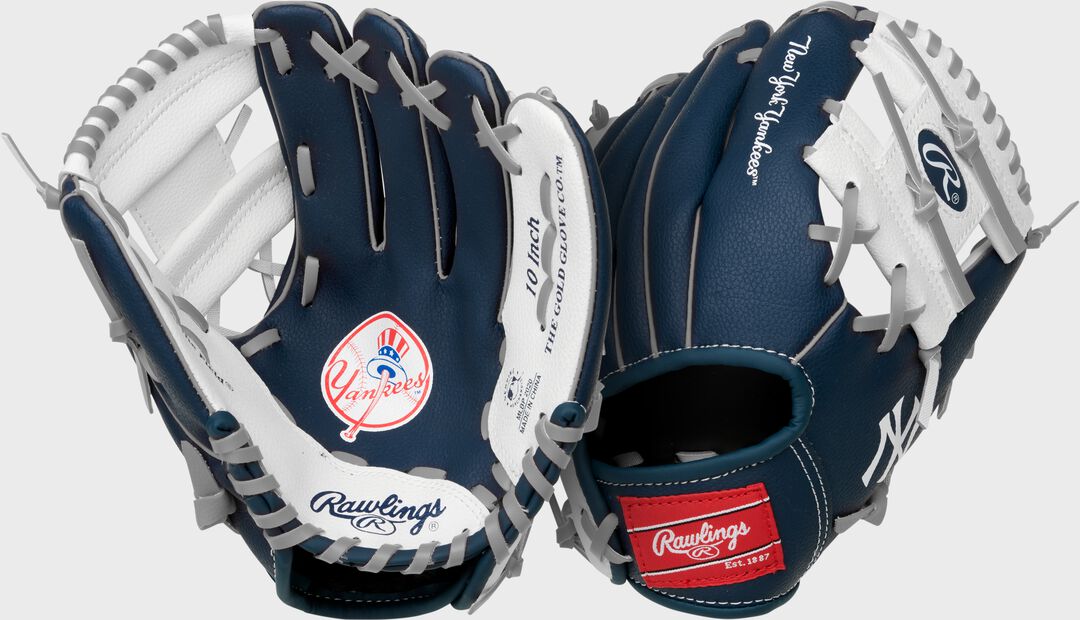 New York Yankees 10-Inch Team Logo Glove - Rawlings