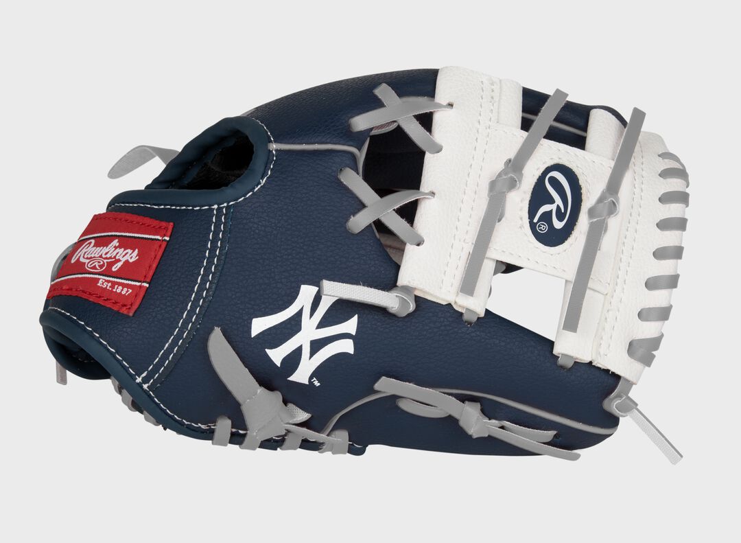 New York Yankees 10-Inch Team Logo Glove - Rawlings