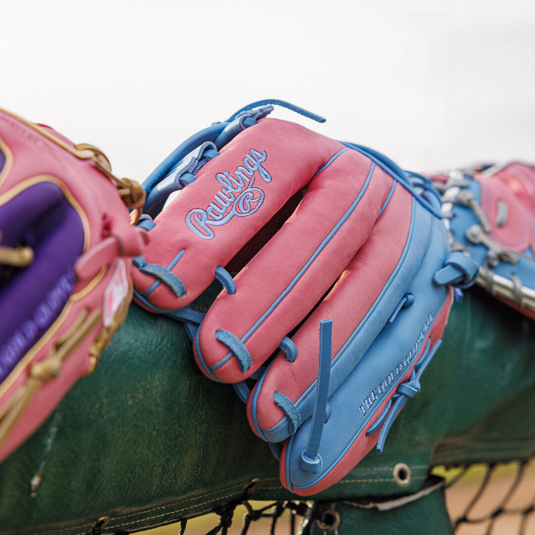 Exclusive Heart of the Hide ContoUR Fit Outfield Glove Right Hand Throw - Rawlings