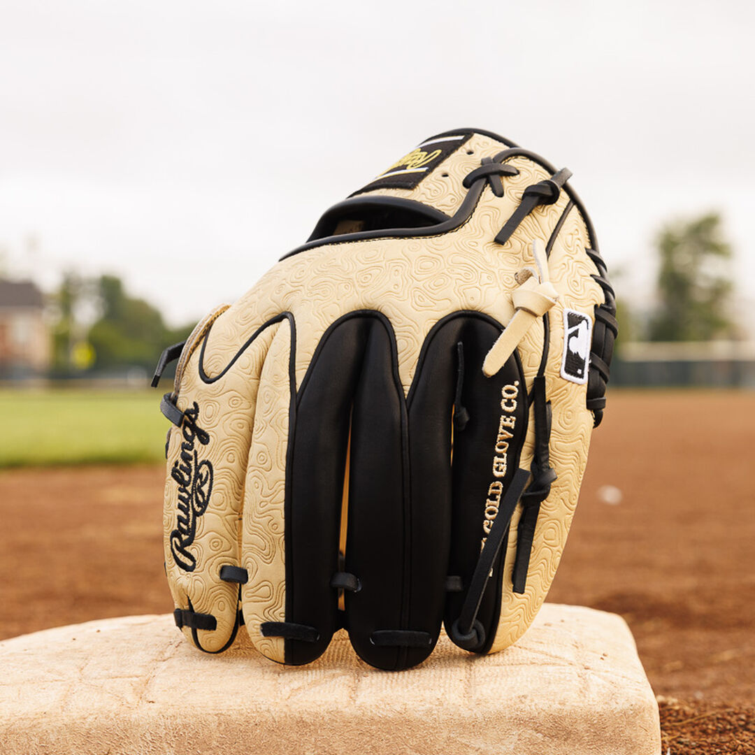 Heart of the Hide 11.75-inch Topo Print Wing Tip Glove - Rawlings