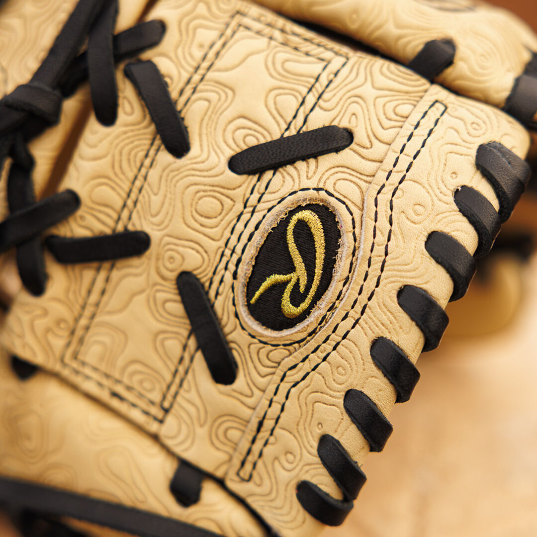 Heart of the Hide 11.75-inch Topo Print Wing Tip Glove - Rawlings
