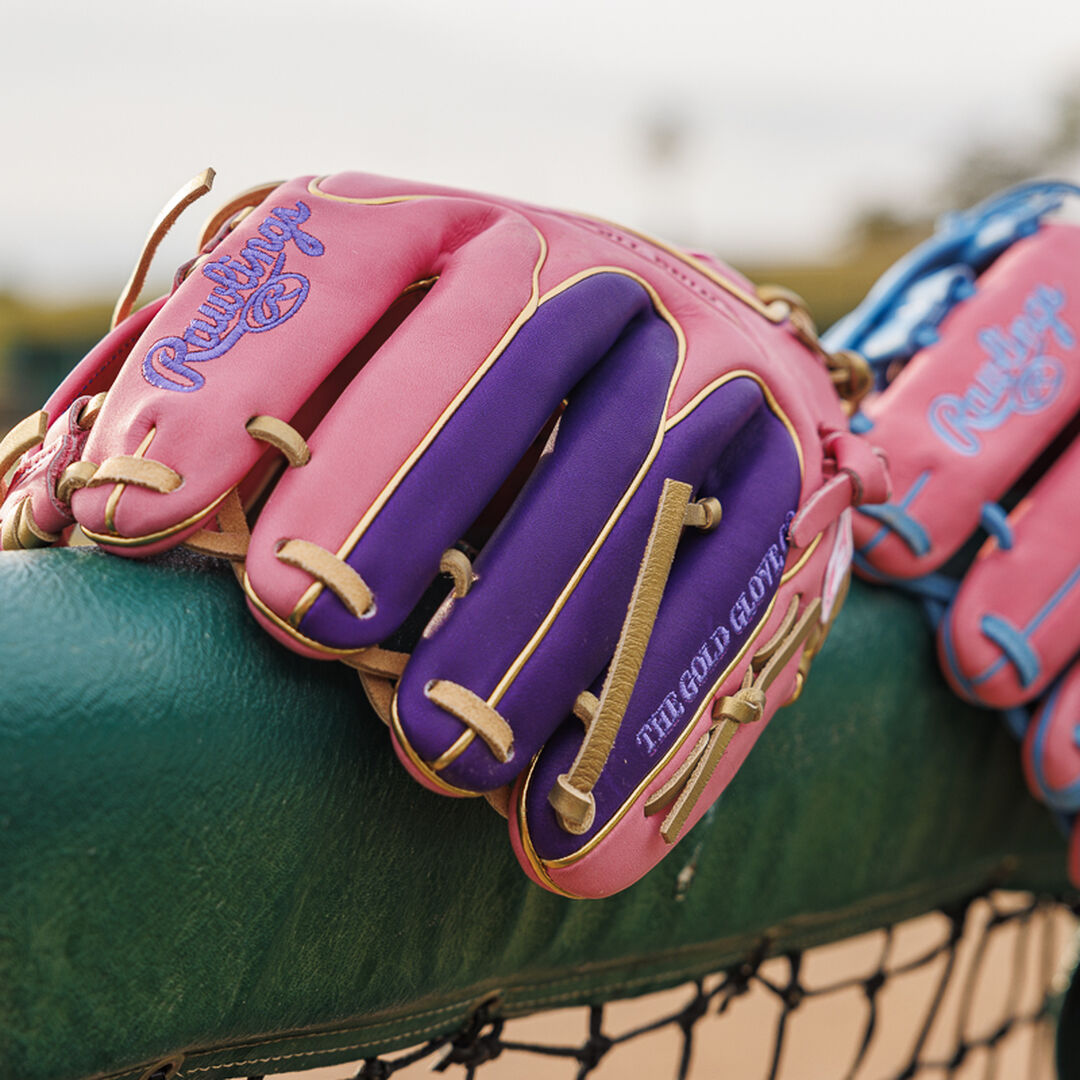 Exclusive Heart of the Hide 11.5" Wing Tip Glove Right Hand Throw - Rawlings